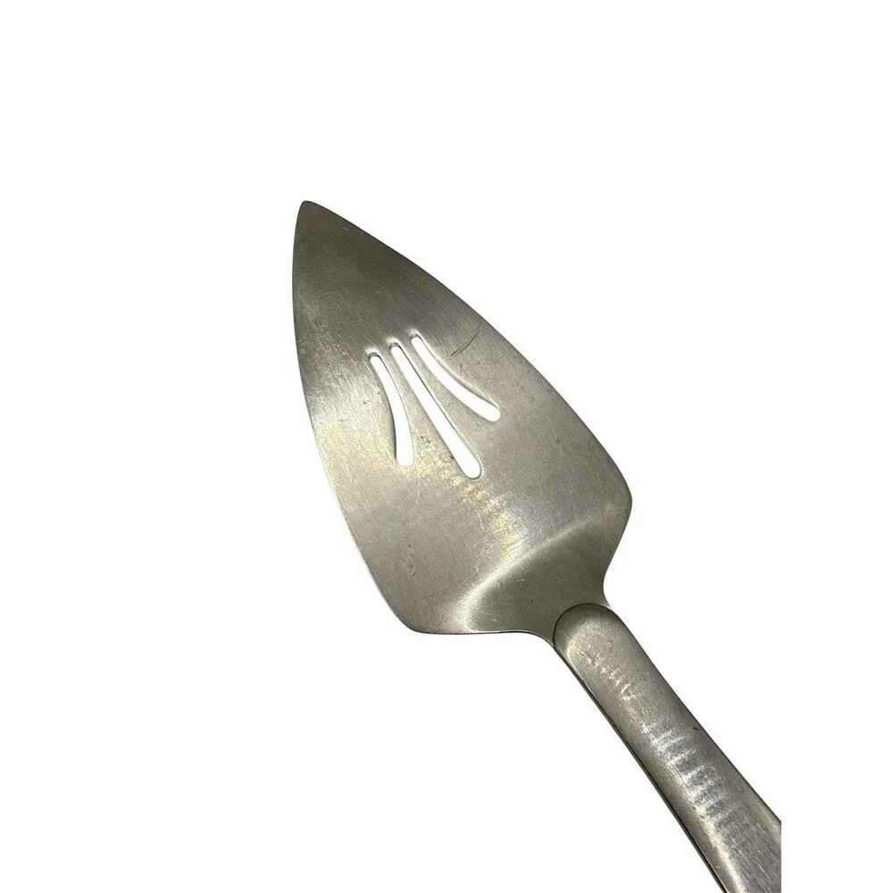 Oneida Stainless Steel 18/8  Pierced Slotted  Pie Server notched handle to  hang